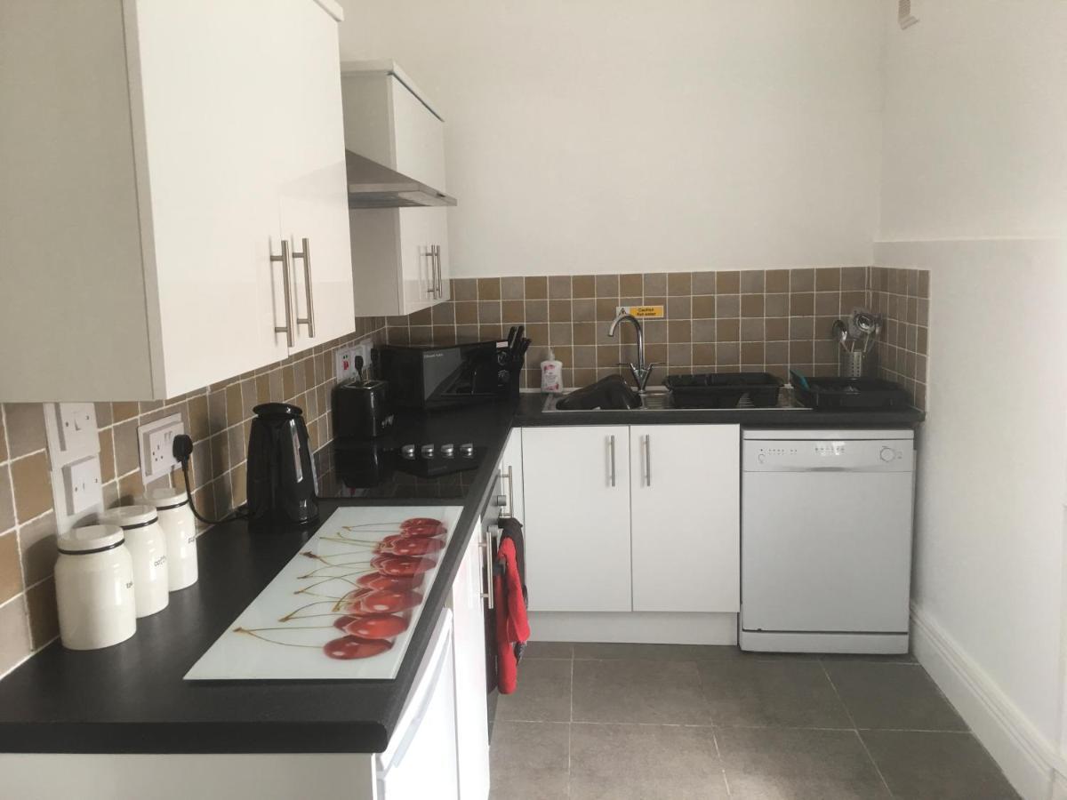 Flat 2 Opposite Travel Lodge Colwyn Bay Zewnętrze zdjęcie